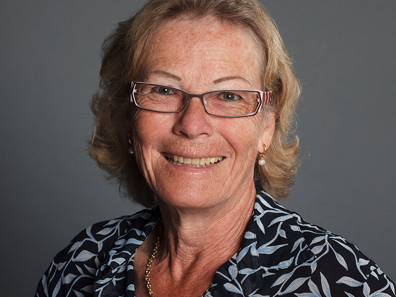 Portraitfoto von Gudrun Ebner, Augenoptikerin